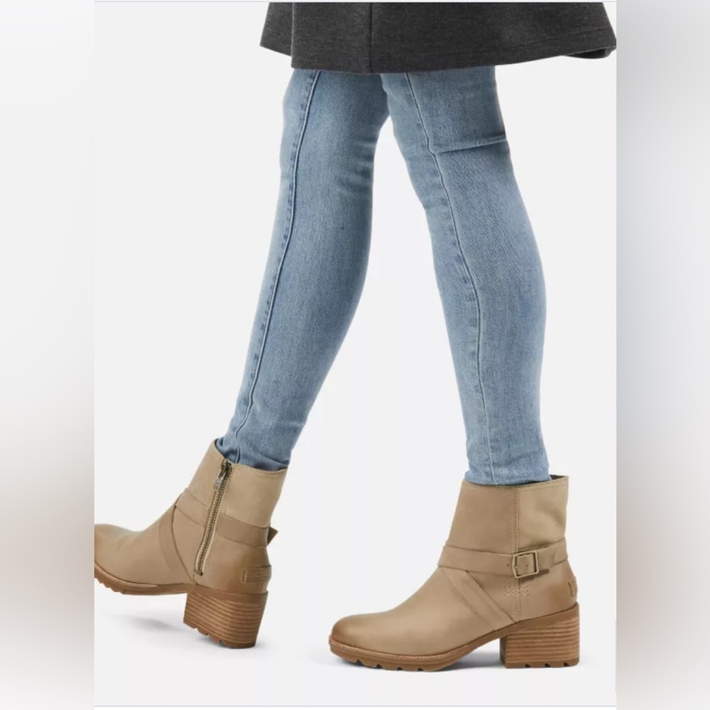 Sorel Tan Ankle Boots